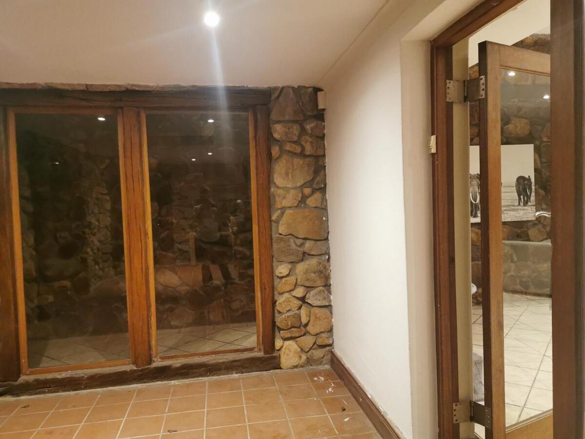 29 On Edward - 4 Bedroom House * Cape Town