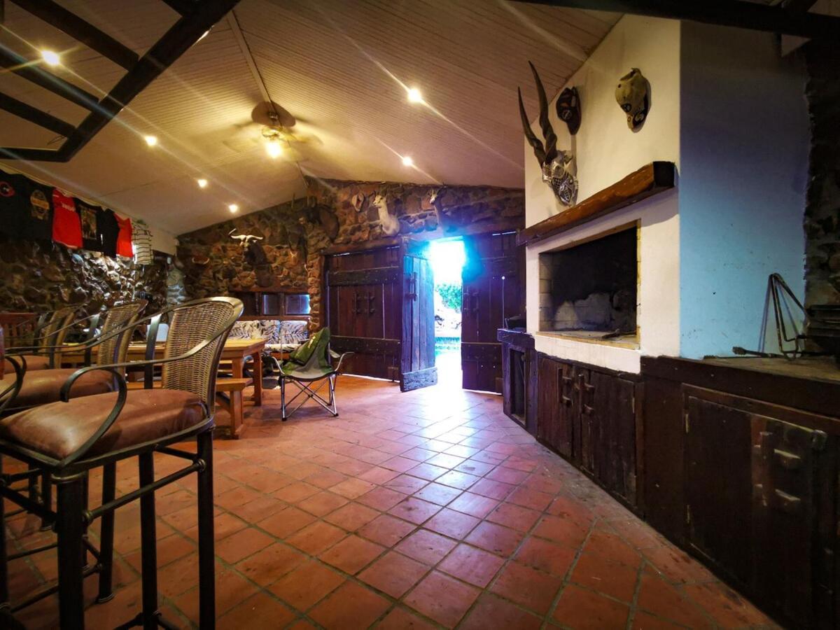 29 On Edward - 4 Bedroom House *